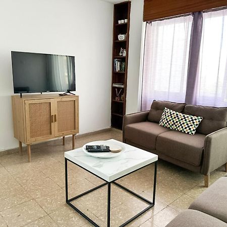Comfortable Engomi Apartment Nicosia Exteriör bild
